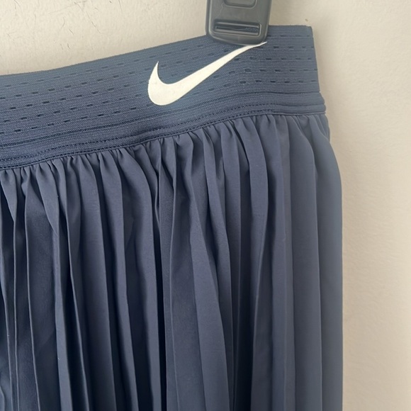 Nike Navy Skater Skirt - Picture 6 of 13
